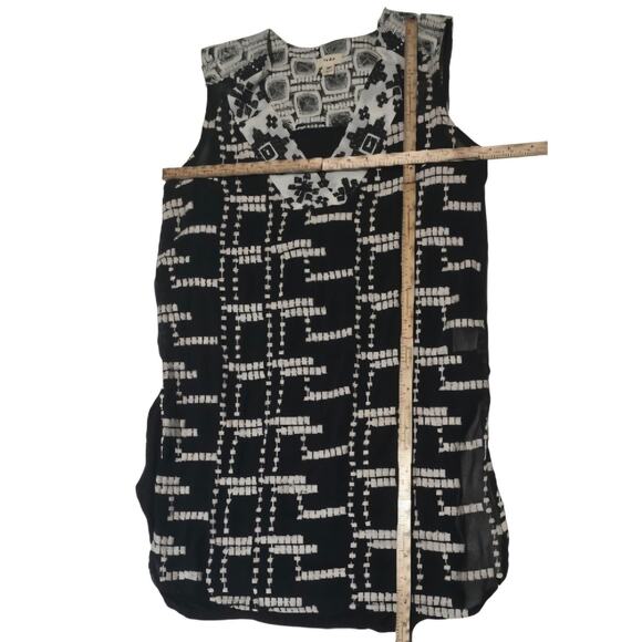 Tiny abstract embroidered split neck sleeveless tunic black & white size XS - Picture 10 of 14